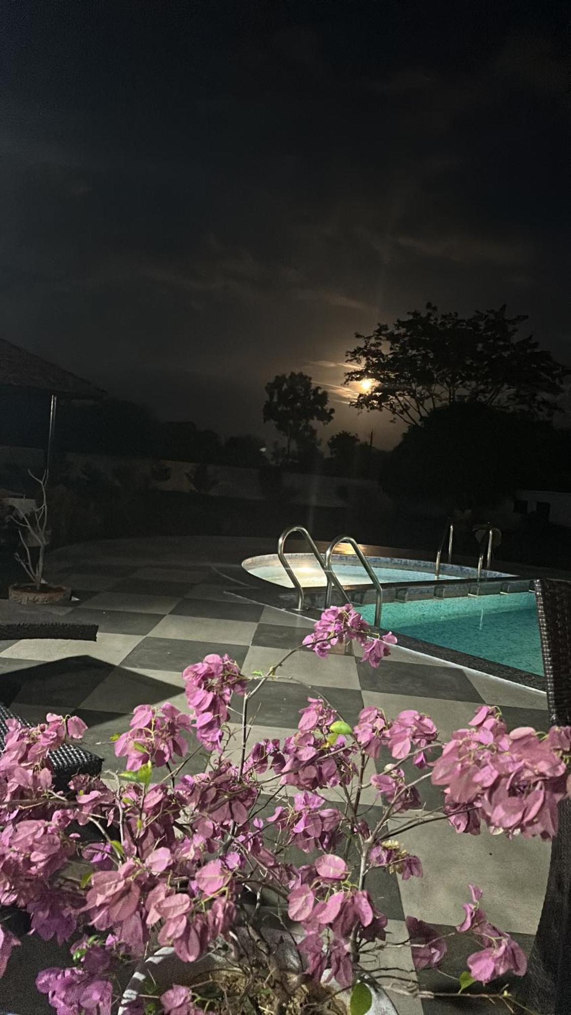 Raj Home Stay Mysore Exteriör bild